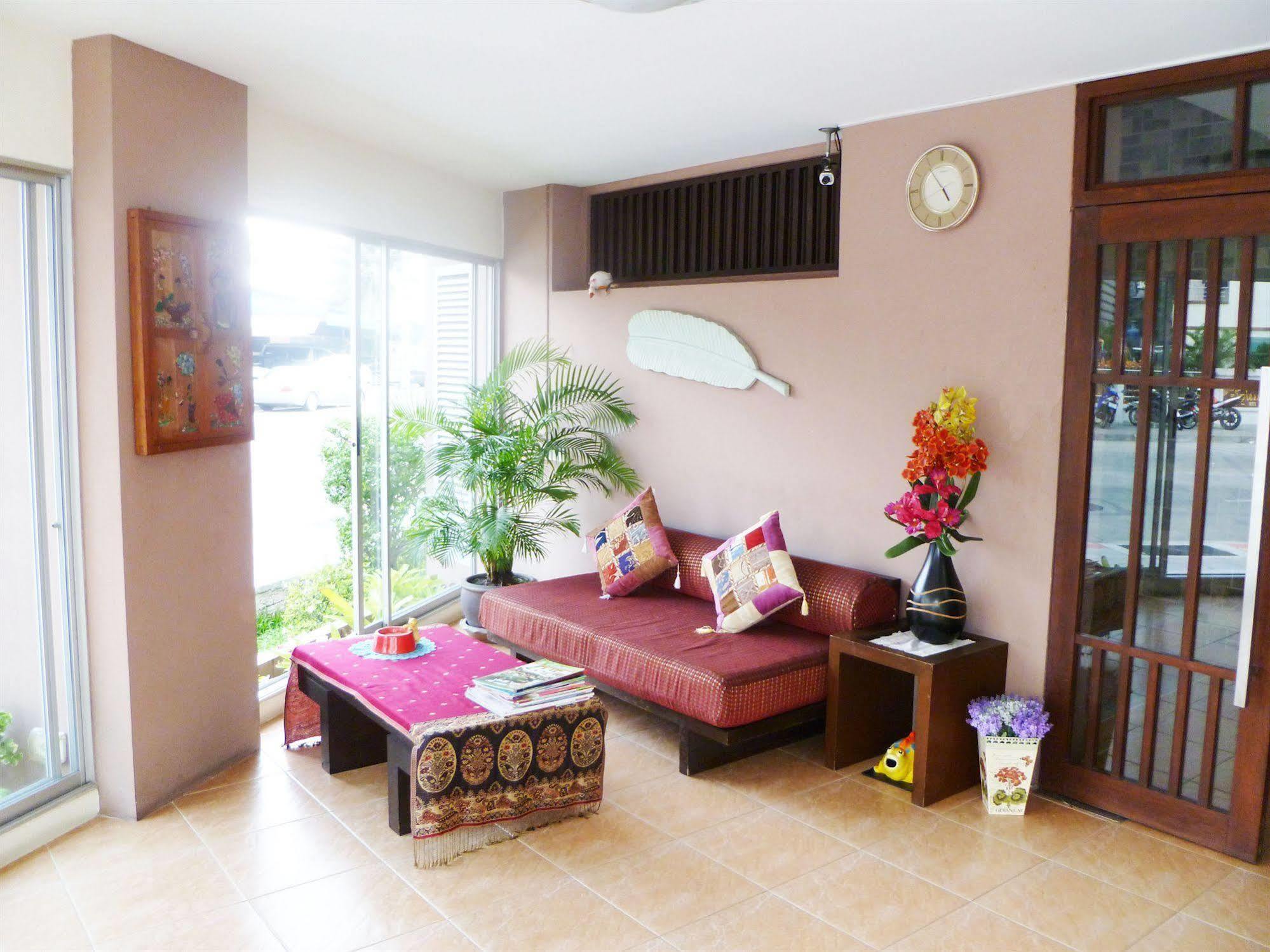 Thanapa Place Bangkok Esterno foto